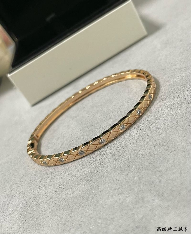 Ch**el bracelets